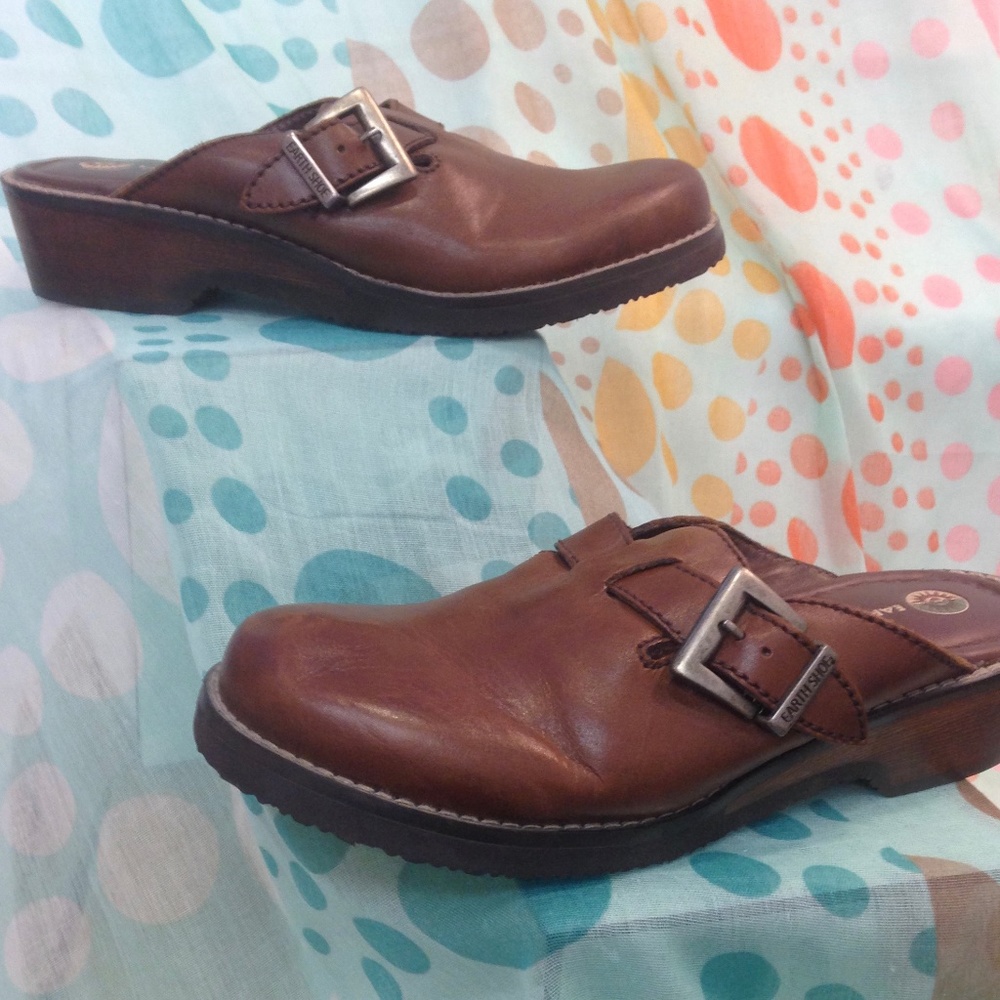 1970's Earth Shoes --1-5/8" Wood Wedge